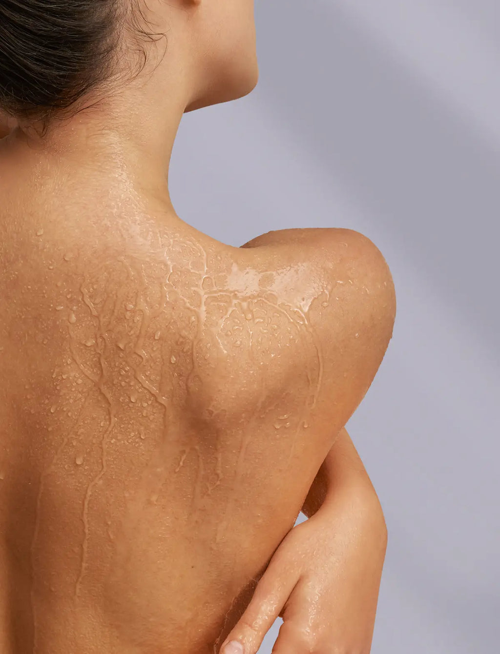 Body massage with Mixgliss Nü lubricant and massage gel