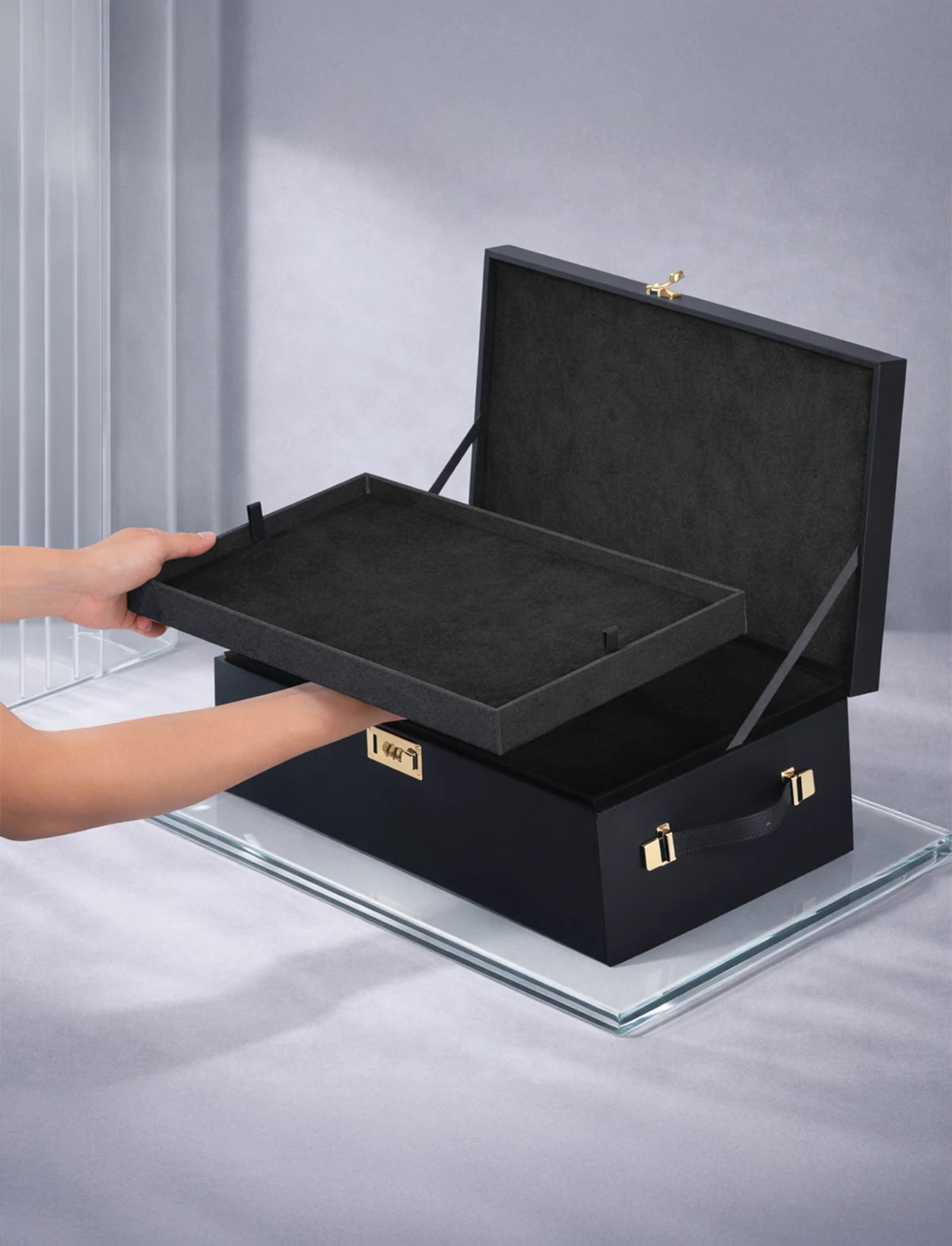 Le Coffret - Secure Storage Strap-on-me®