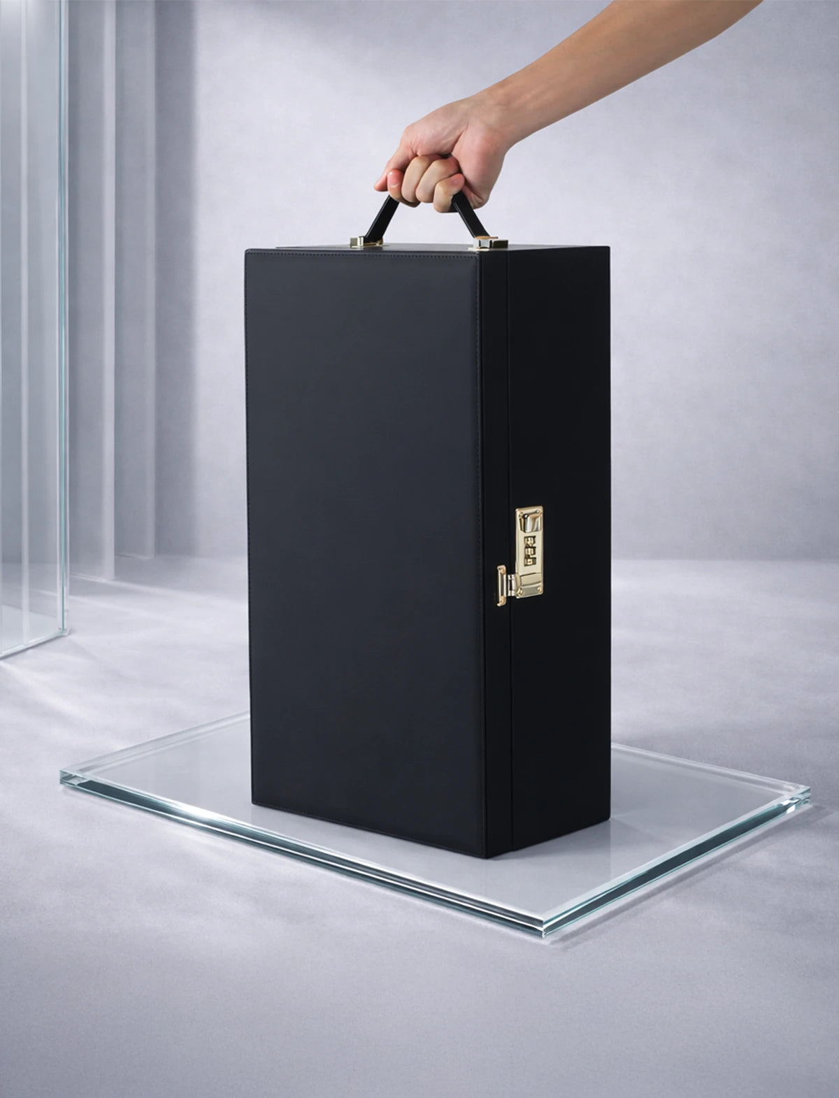 Le Coffret - Secure Storage Strap-on-me®