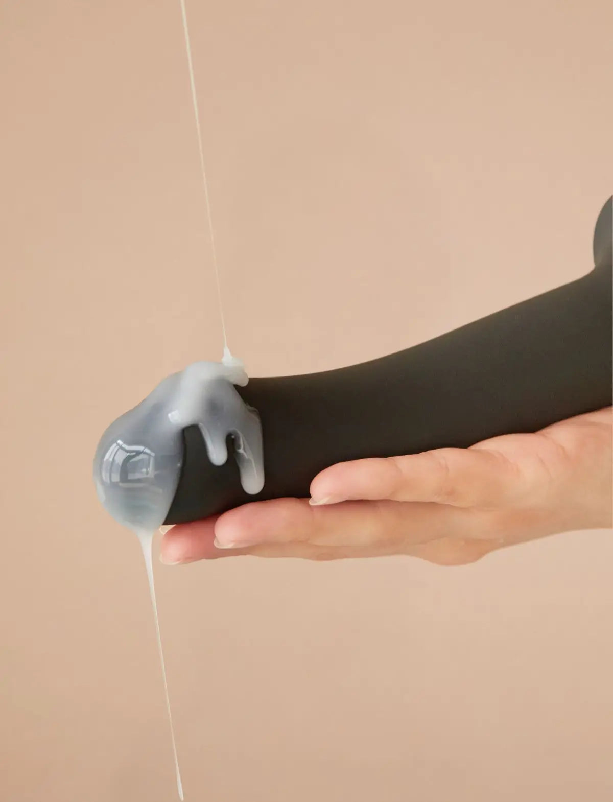 Semi-Realistic Squirting Dildo strap-on-me Semi-Realistic Squirting Dildo strap-on-me