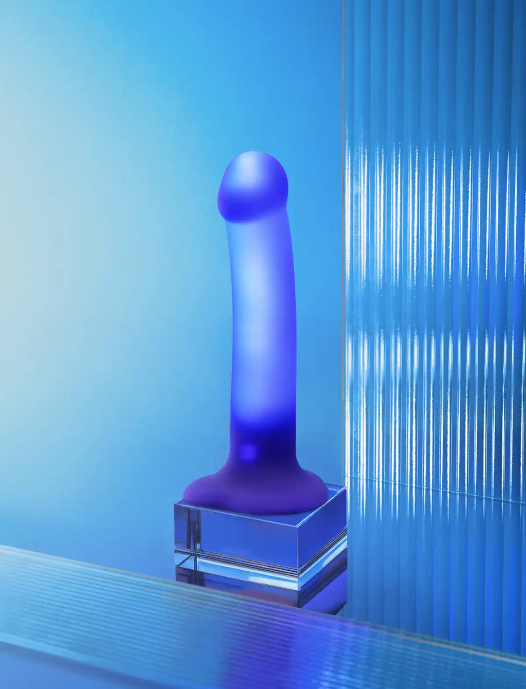 Glow LED semi-realistic dildo, luminous design, Strap-On-Me collection